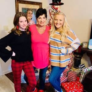 Meet your Posher, Rose